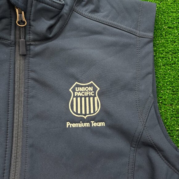 Union Pacific Employee Vest Womens XL Blue Uniform Work Wear Premium Team Logo - Picture 2 of 7